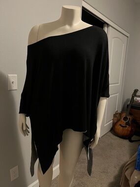 Willows short sleeve oversized light weight top L black